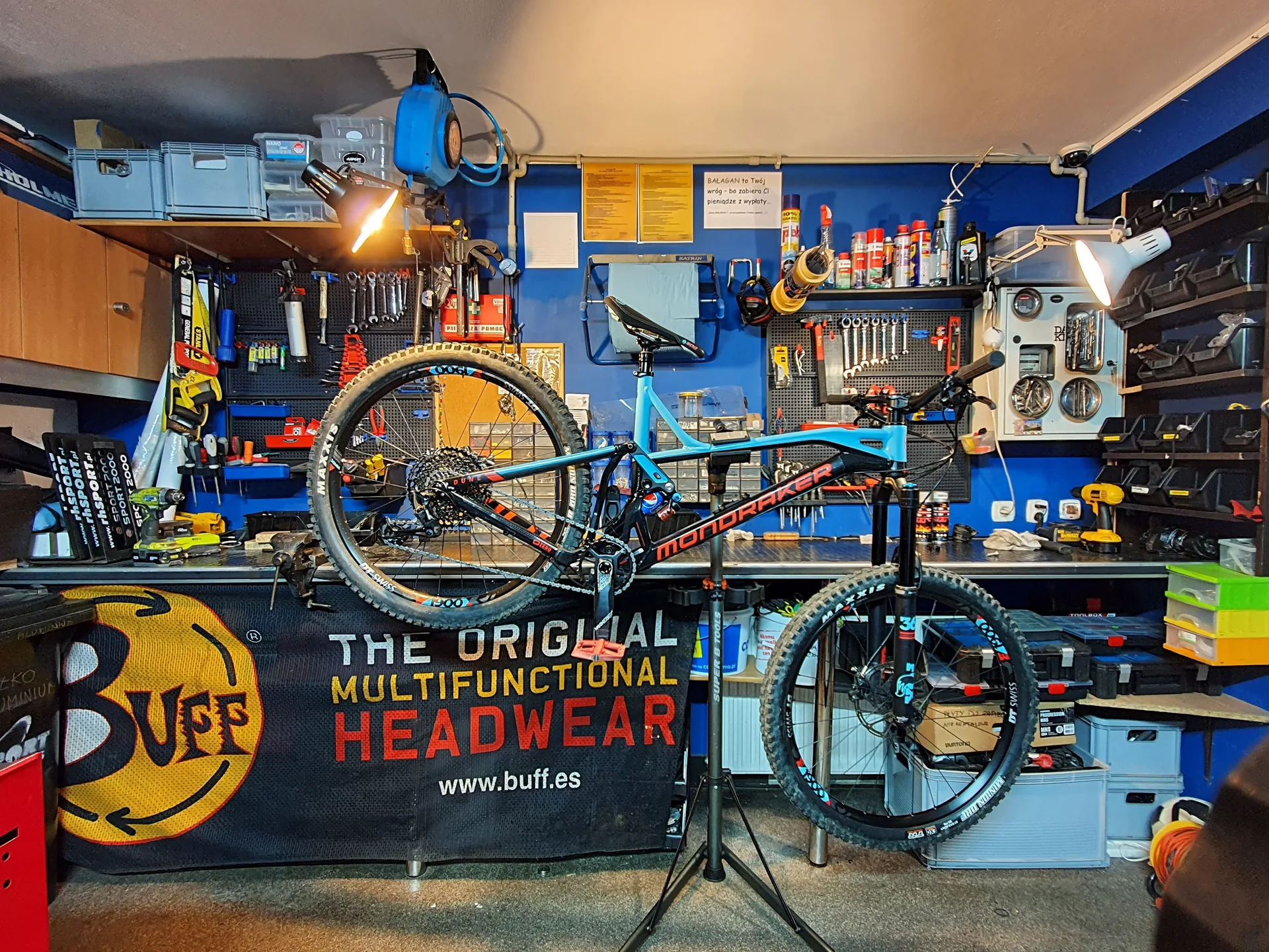 Bike service workshop in the Karczma Kotelnica building