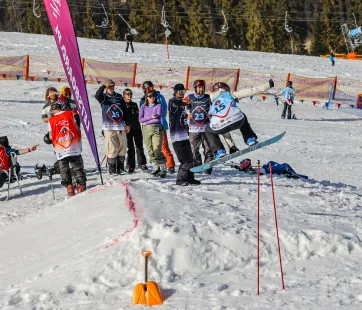 Jeździć wspólnie z innymi pasjonatami freestyle’u