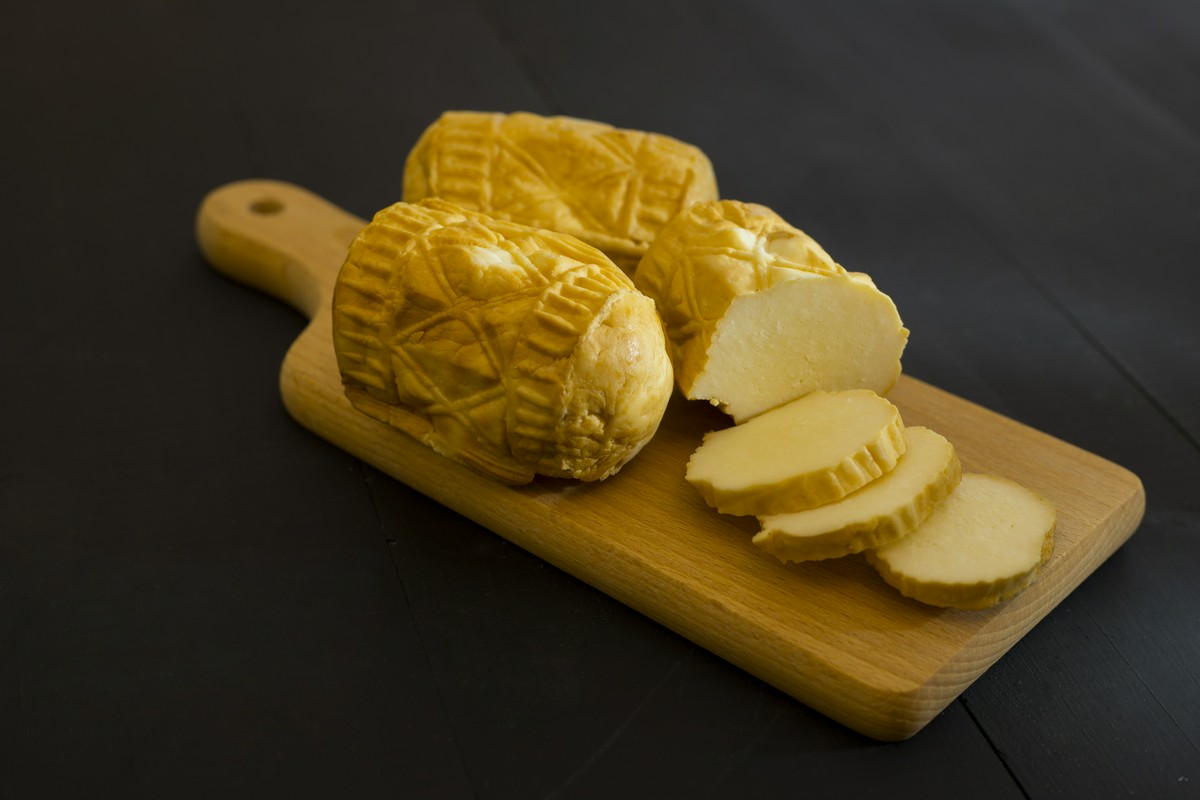 From delivery to plate &mdash; the journey of oscypek to the slopes